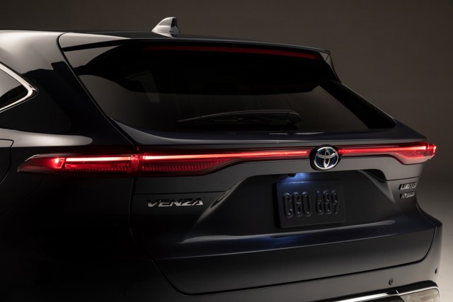 Toyota Venza foto 5