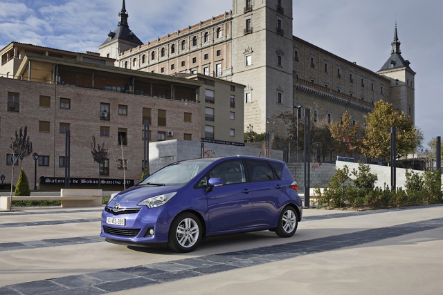 Toyota Verso-S Foto 52