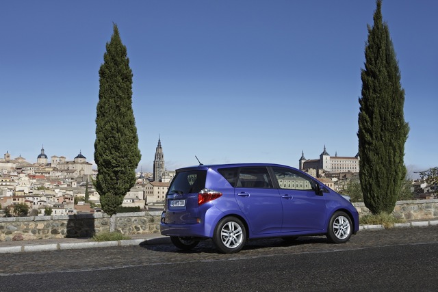 Toyota Verso-S Foto 55