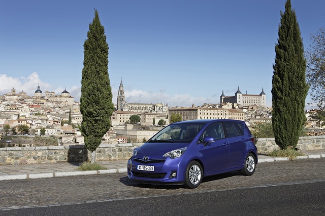 Toyota Verso-S Foto 57
