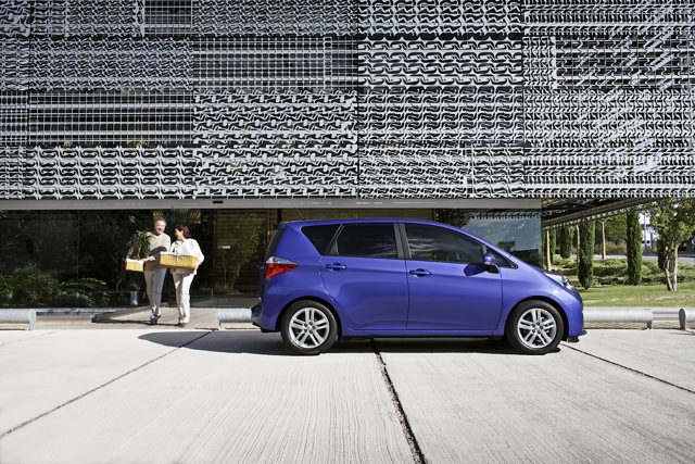 Toyota Verso-S Foto 64