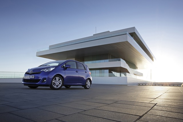 Toyota Verso-S Foto 69