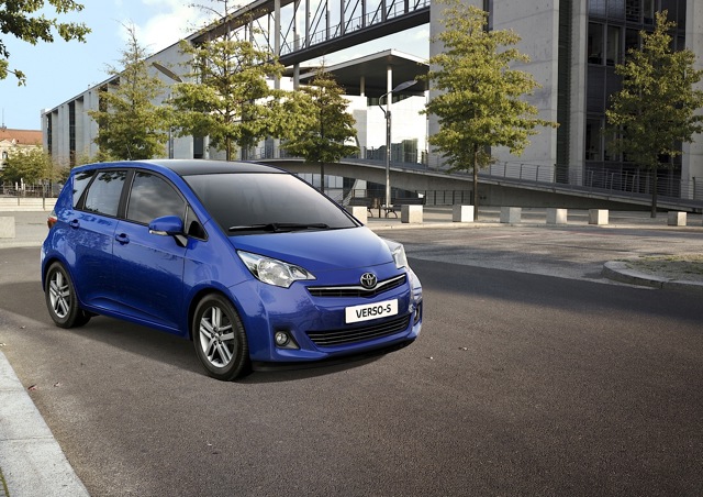 Toyota Verso-S Foto 74