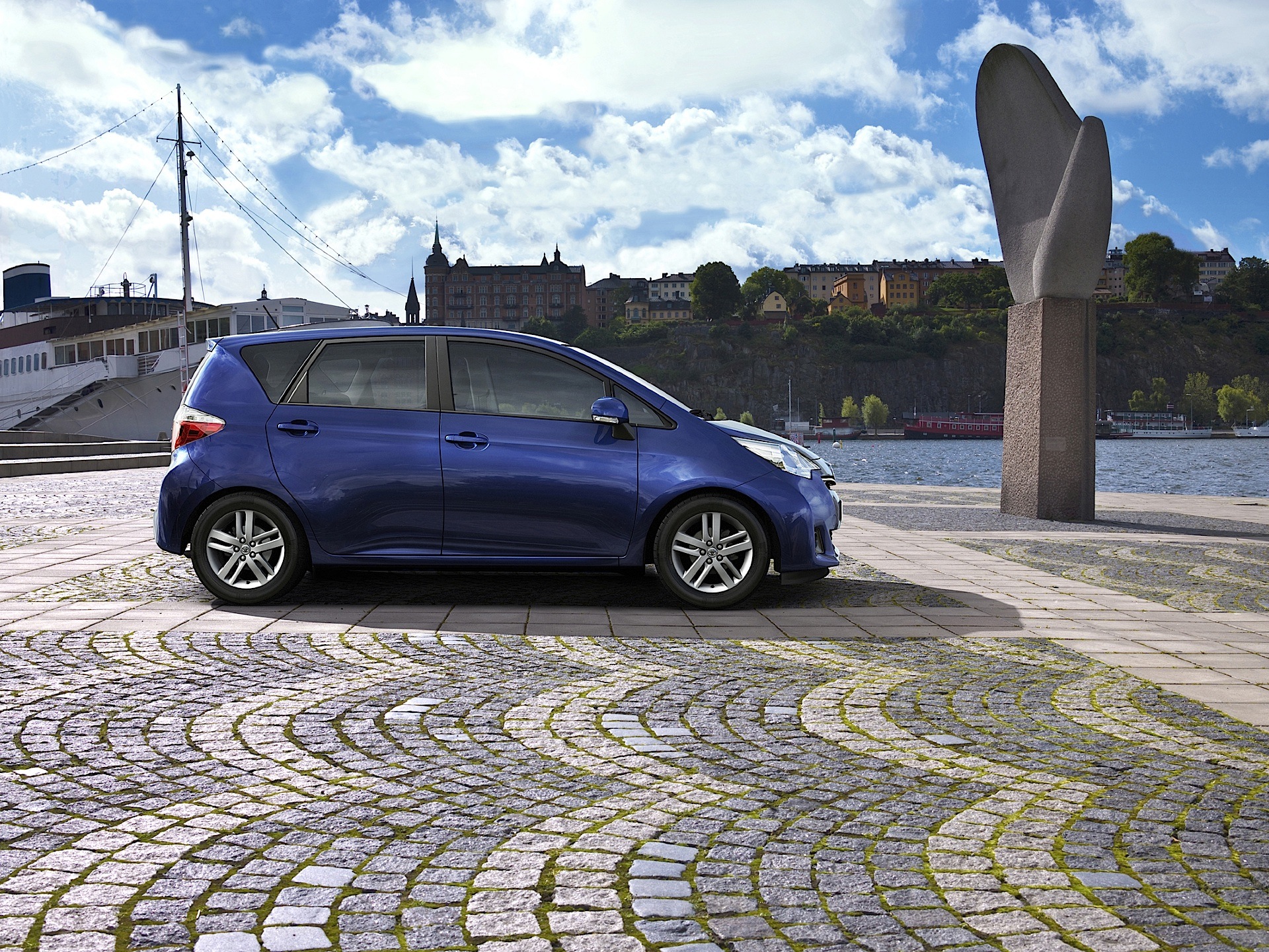 Toyota Verso-S photo 78