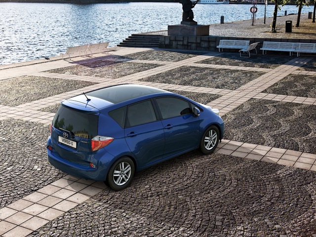Toyota Verso-S Foto 79