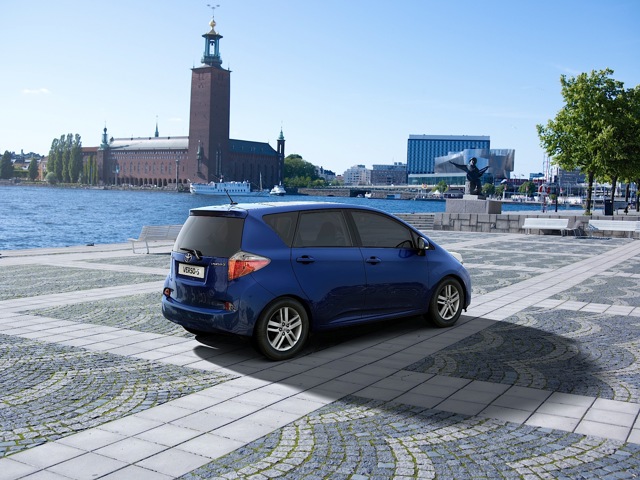 Toyota Verso-S Foto 80