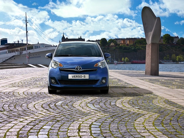 Toyota Verso-S Foto 81