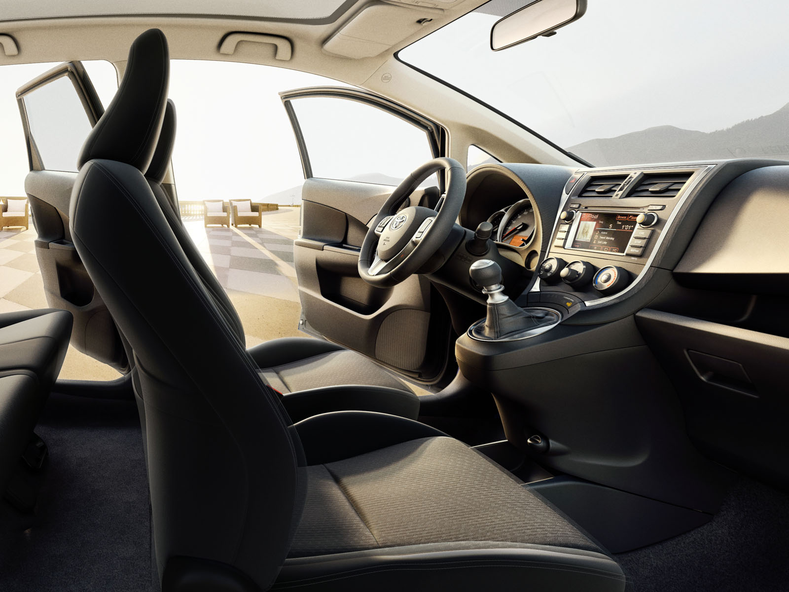 Toyota Verso-S photo 86