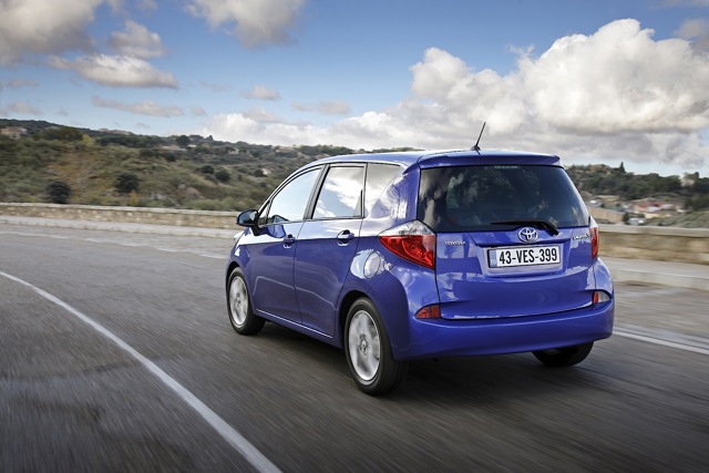 Toyota Verso-S Foto 20