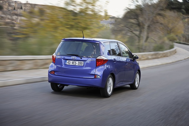 Toyota Verso-S Foto 21