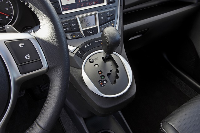 Toyota Verso-S Foto 111