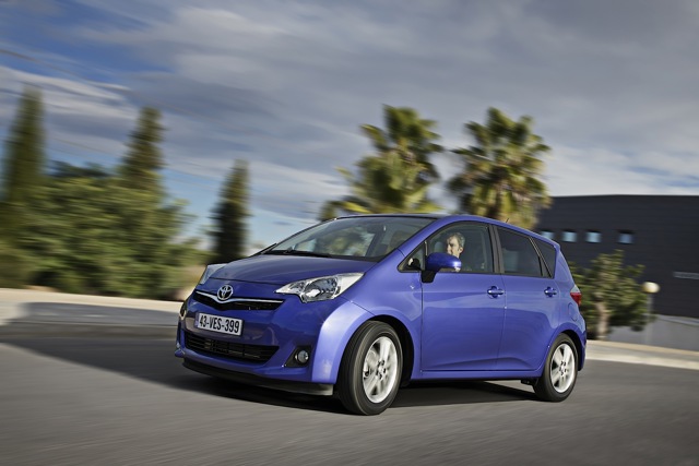 Toyota Verso-S Foto 26