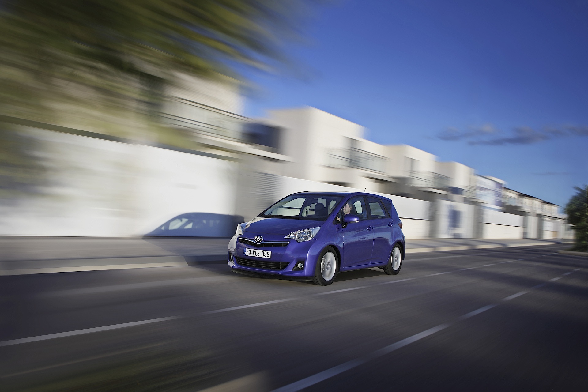 Toyota Verso-S photo 35