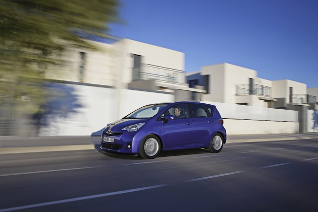 Toyota Verso-S Foto 36