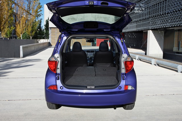 Toyota Verso-S Foto 125