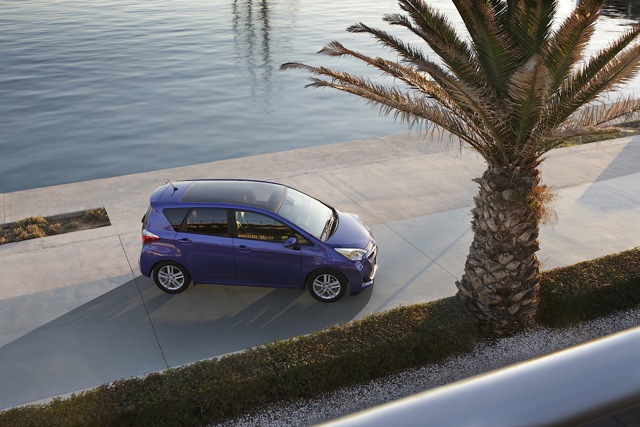 Toyota Verso-S Foto 41