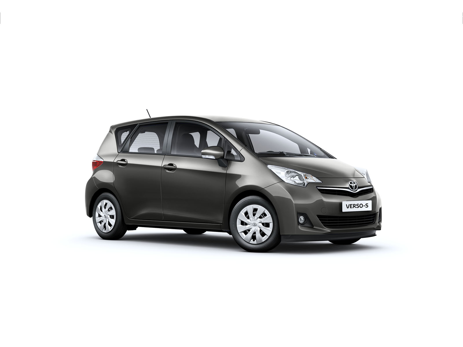 Toyota Verso-S photo 9