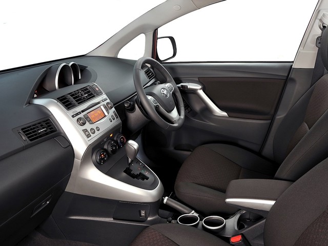 Toyota Verso Foto 52