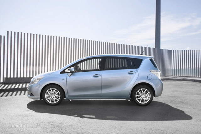 Toyota Verso Foto 10
