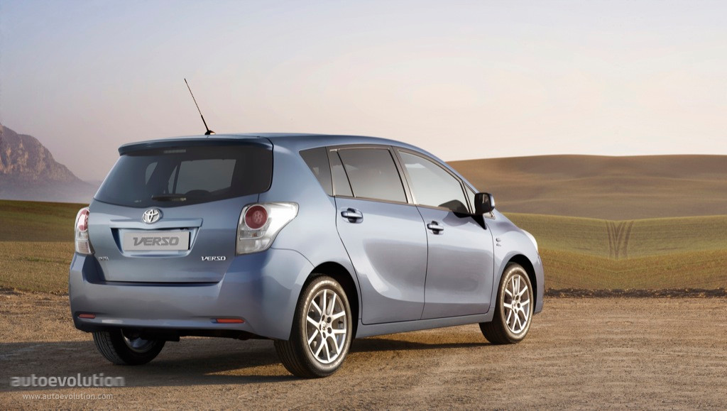 Toyota Verso photo 12