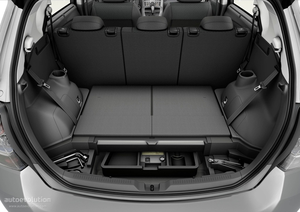 Toyota Verso photo 43