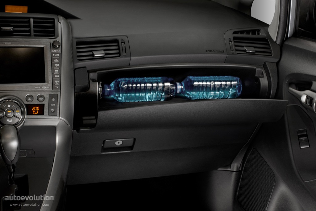 Toyota Verso photo 46