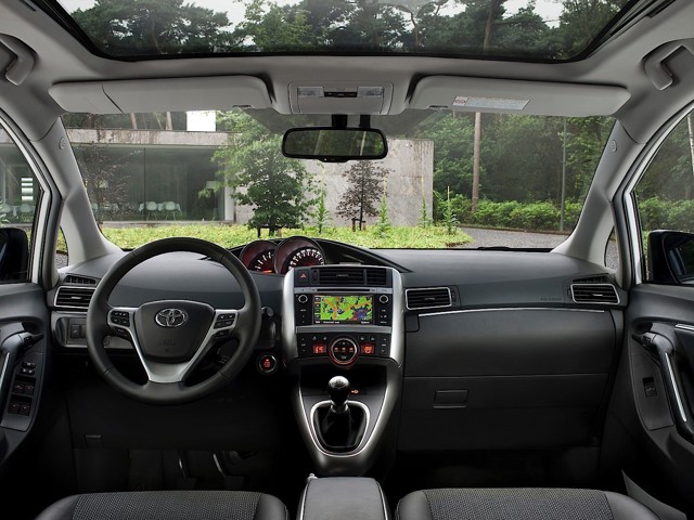 Toyota Verso Foto 55