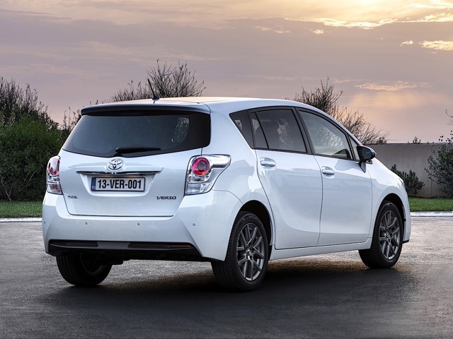 Toyota Verso Foto 10
