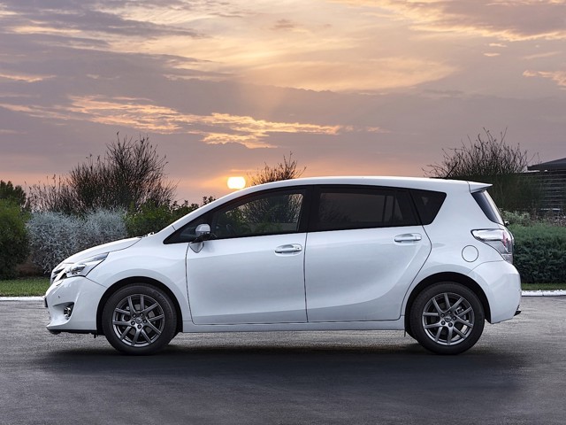 Toyota Verso Foto 20