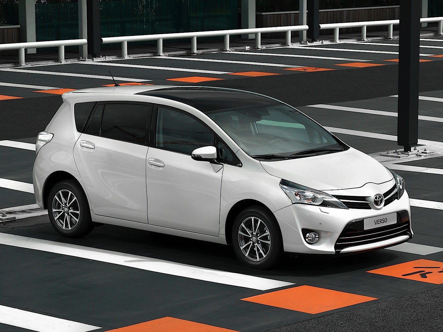Toyota Verso photo 27