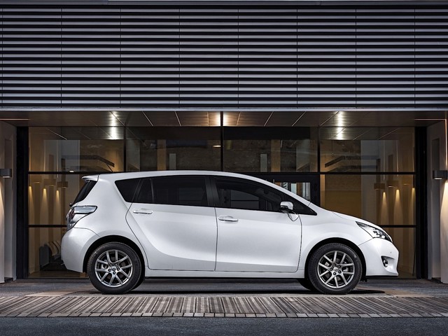 Toyota Verso Foto 30