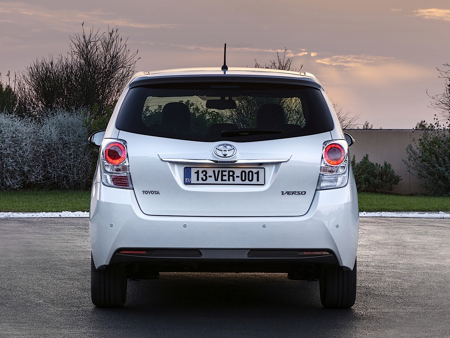 Toyota Verso photo 32