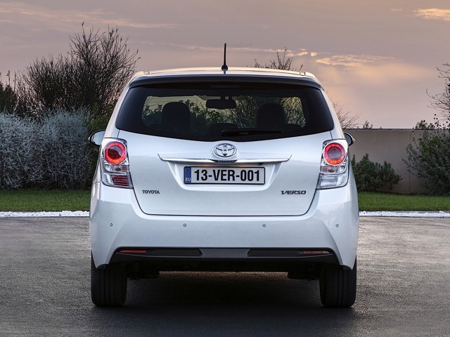 Toyota Verso Foto 32