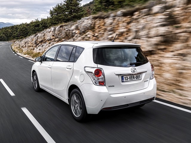 Toyota Verso Foto 33