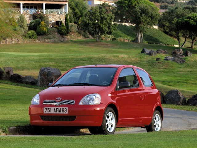 Toyota Yaris 3 Doors photo 13
