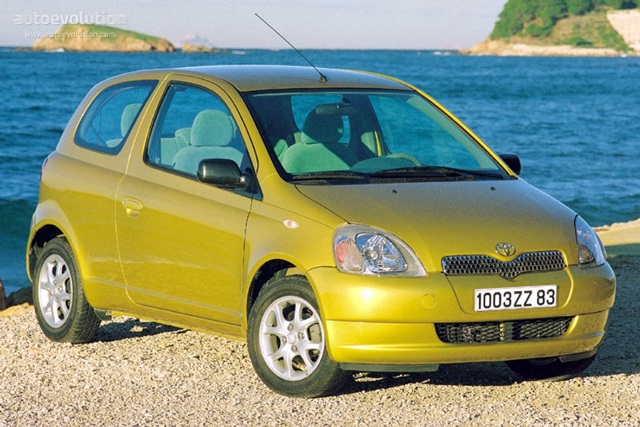Toyota Yaris 3 Doors photo 2