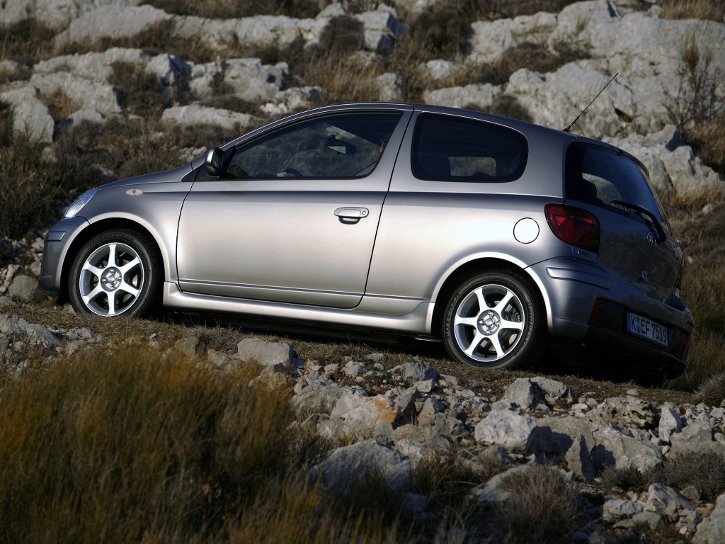 Toyota Yaris 3 Doors photo 11