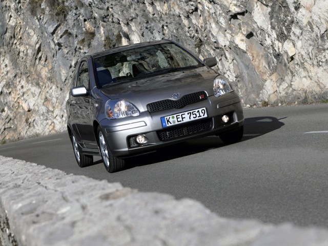 Toyota Yaris 3 Doors photo 15