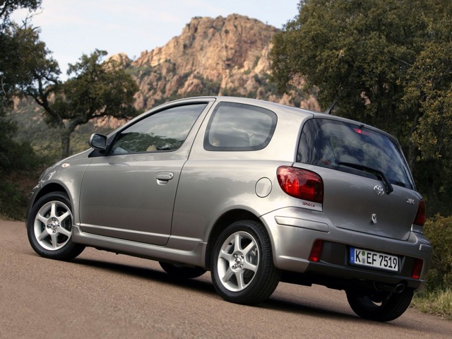Toyota Yaris 3 Doors photo 18