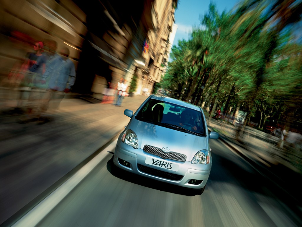 Toyota Yaris 3 Doors photo 3