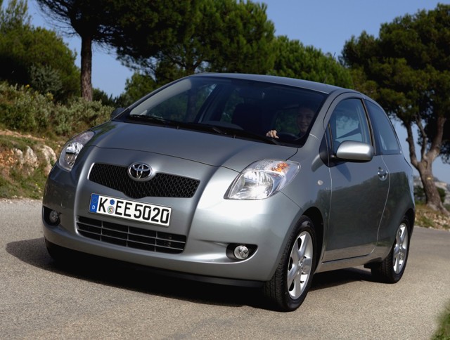 Toyota Yaris 3 Doors photo 12