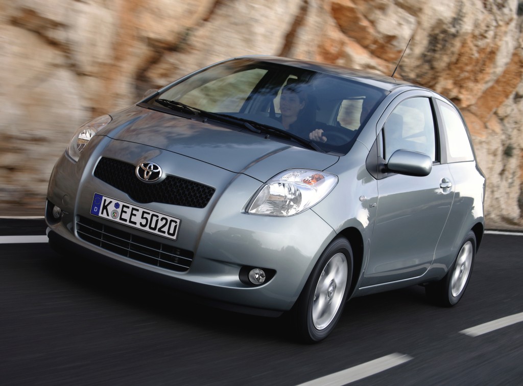 Toyota Yaris 3 Doors photo 16