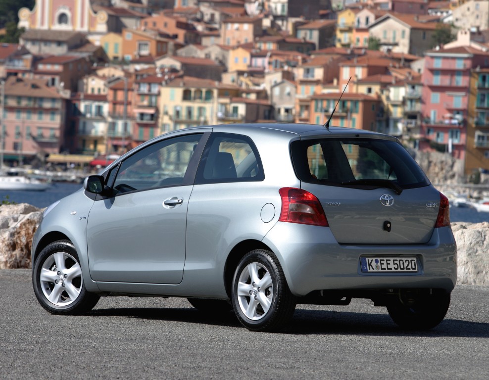 Toyota Yaris 3 Doors photo 17