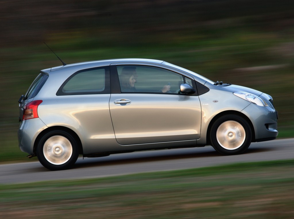 Toyota Yaris 3 Doors photo 18