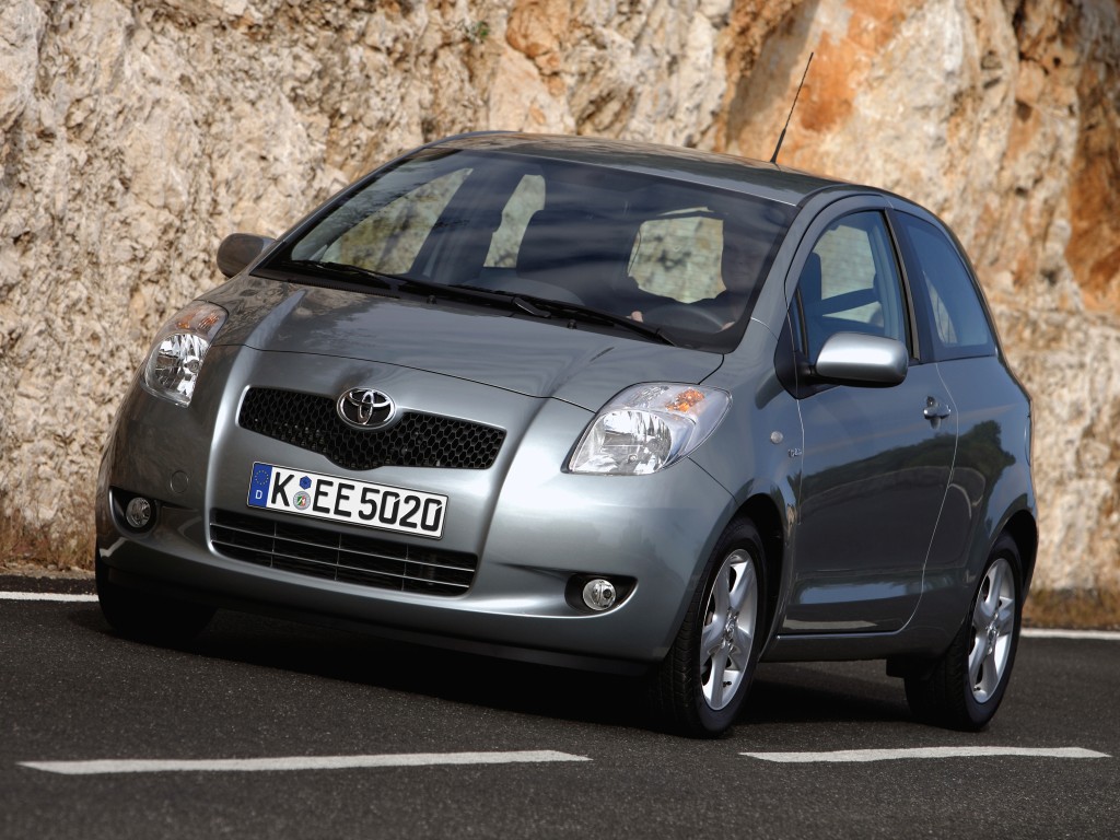 Toyota Yaris 3 Doors photo 21