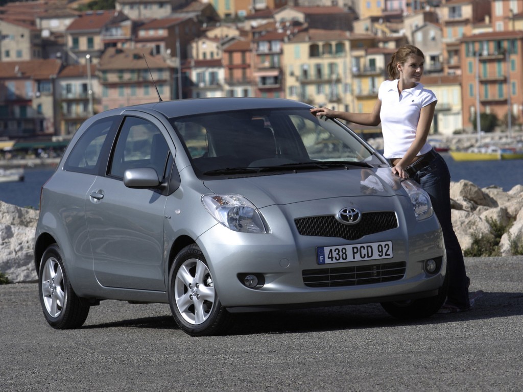 Toyota Yaris 3 Doors photo 7