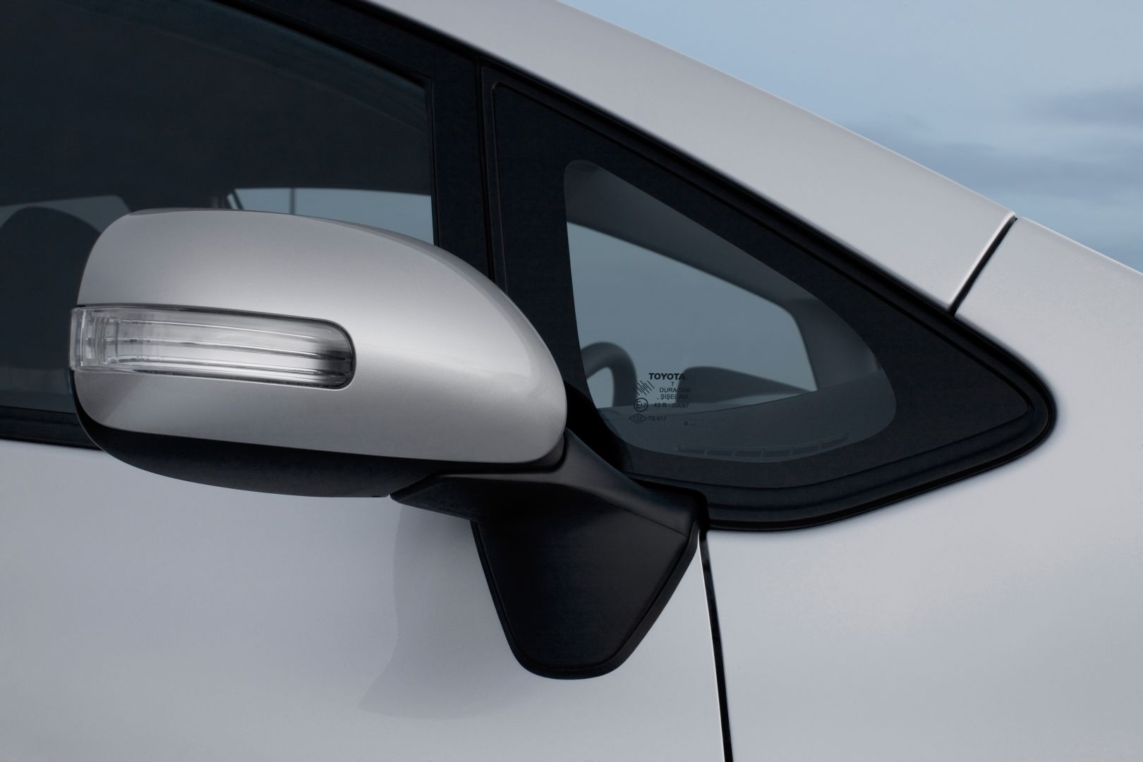 Toyota Yaris 3 Doors photo 14