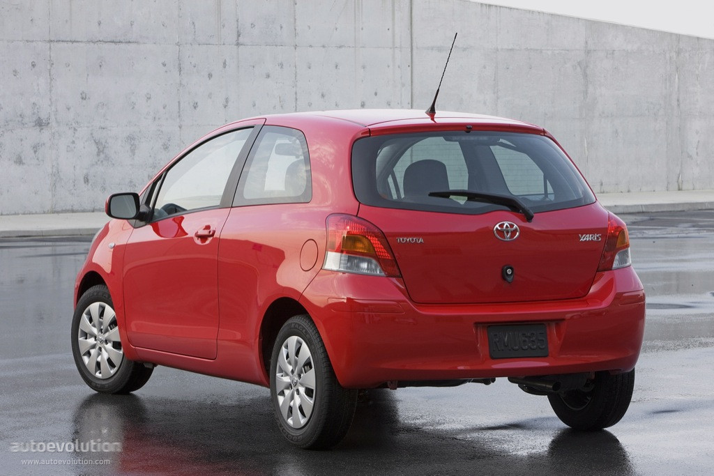 Toyota Yaris 3 Doors photo 10