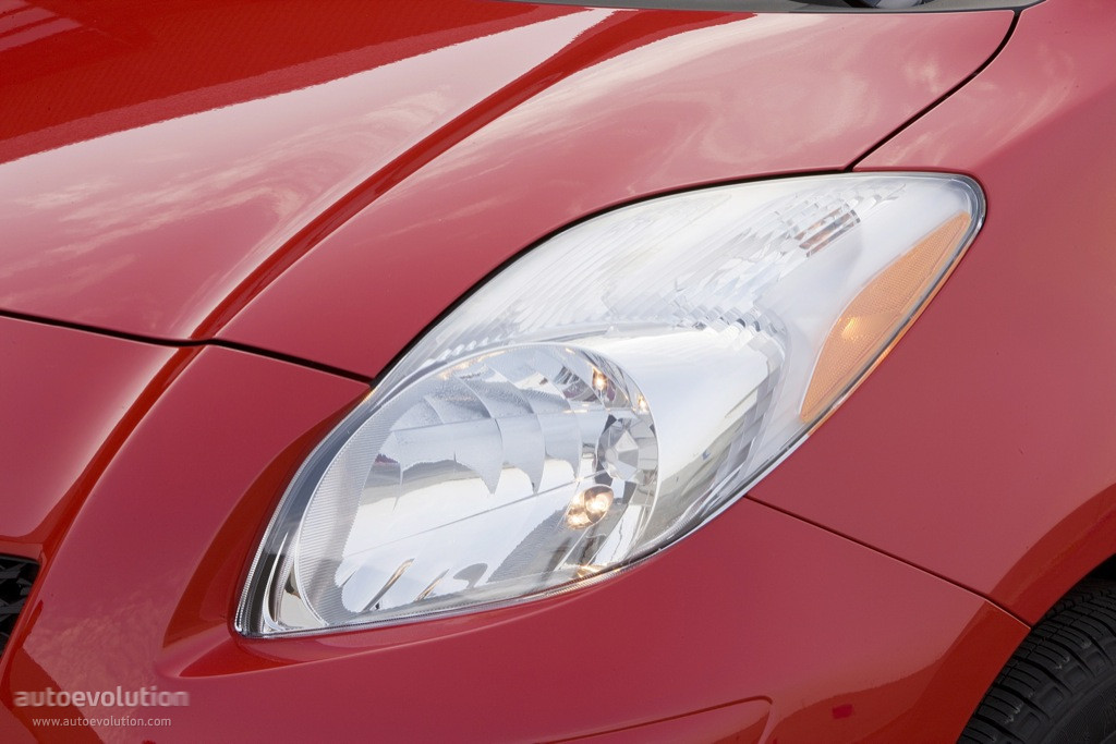 Toyota Yaris 3 Doors photo 8