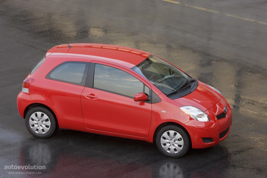 Toyota Yaris 3 Doors photo 9